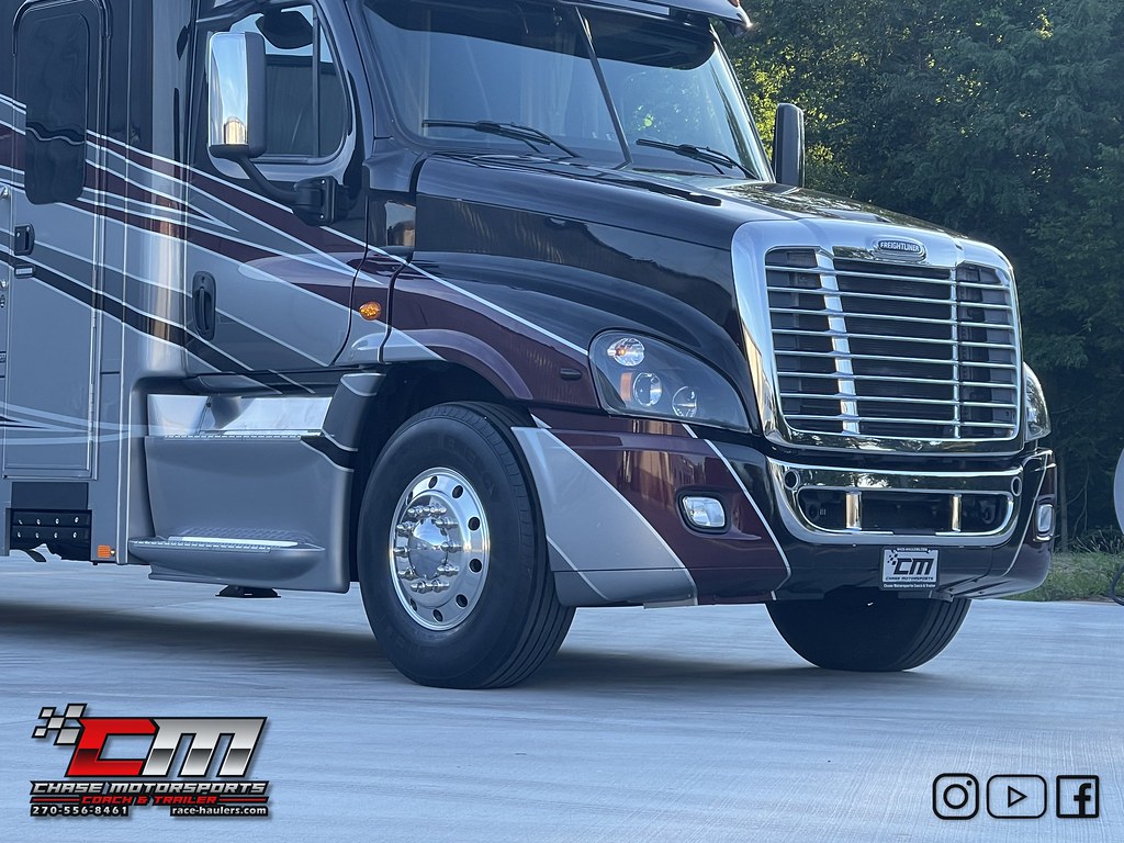 2016renegadexl45motorhome550hpcumminsbunks_52178445… Flickr