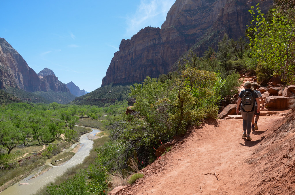 Hiking The Kayenta Trail In Zion National Park. Flickr