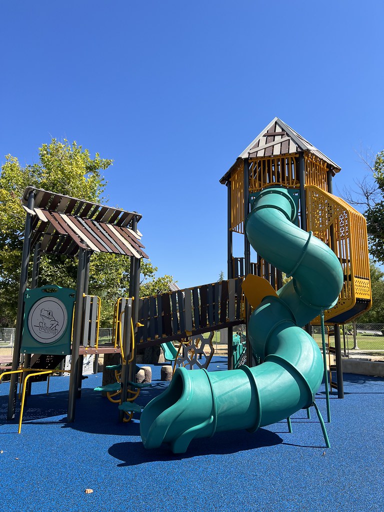 Solera Gardens Park/City of Bakersfield Flickr