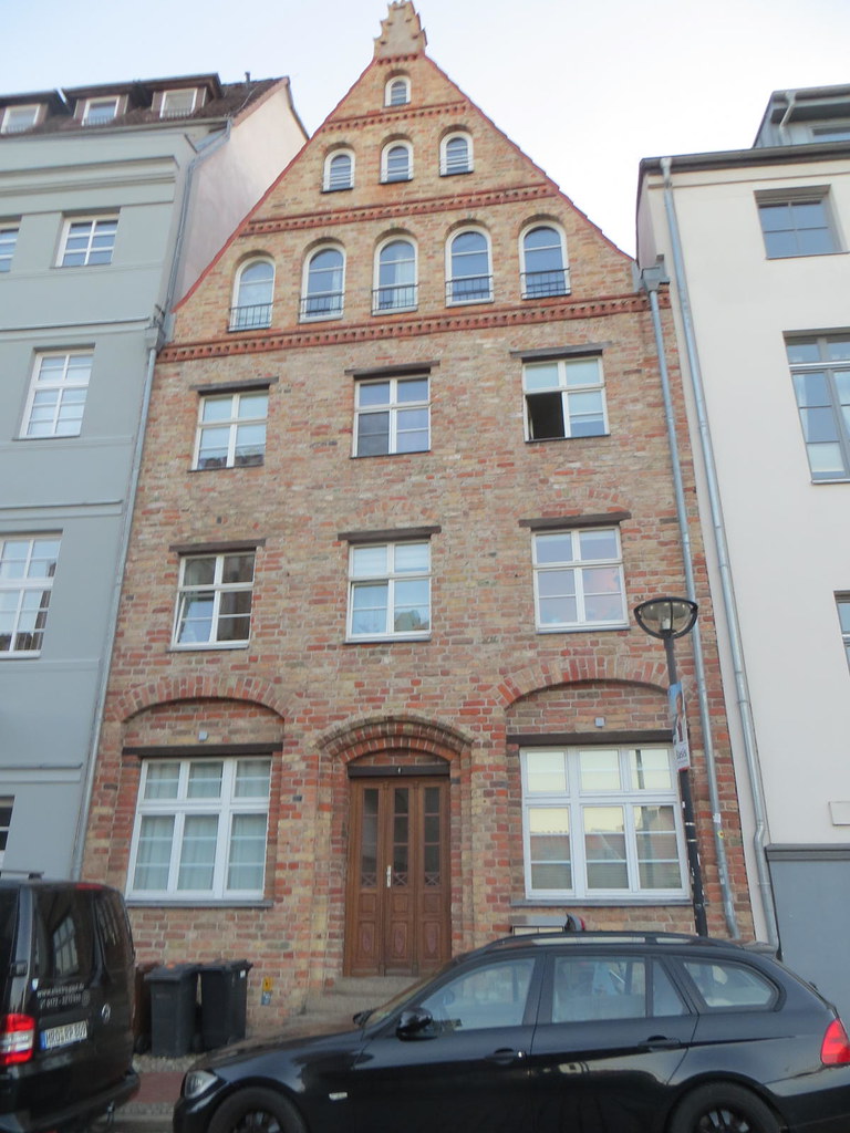 Rostock210907zghouse John Dawson Flickr