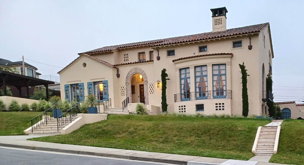 135 Cedro Avenue Ingleside Terraces San Francisco built 1… Flickr