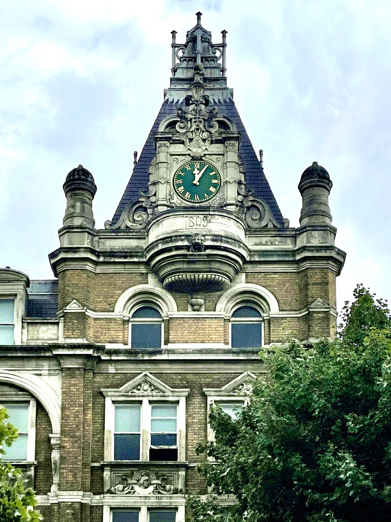 Former Jones Brothers department store in Holloway Road Flickr
