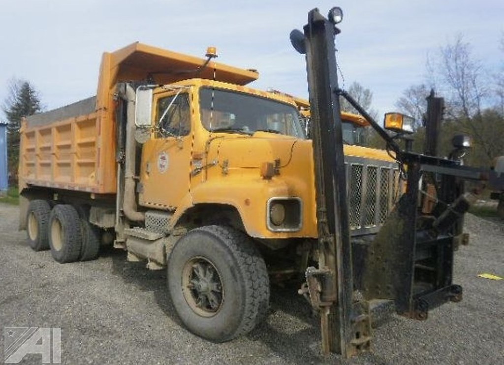 Town of Dansville, NY 1998 International 2674 6x4 dumpplo… Flickr