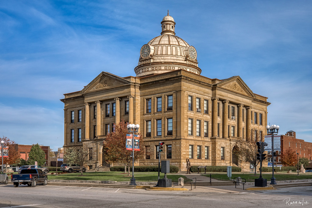 Logan County Courthouse, Lincoln, Illinois A view of the L… Flickr