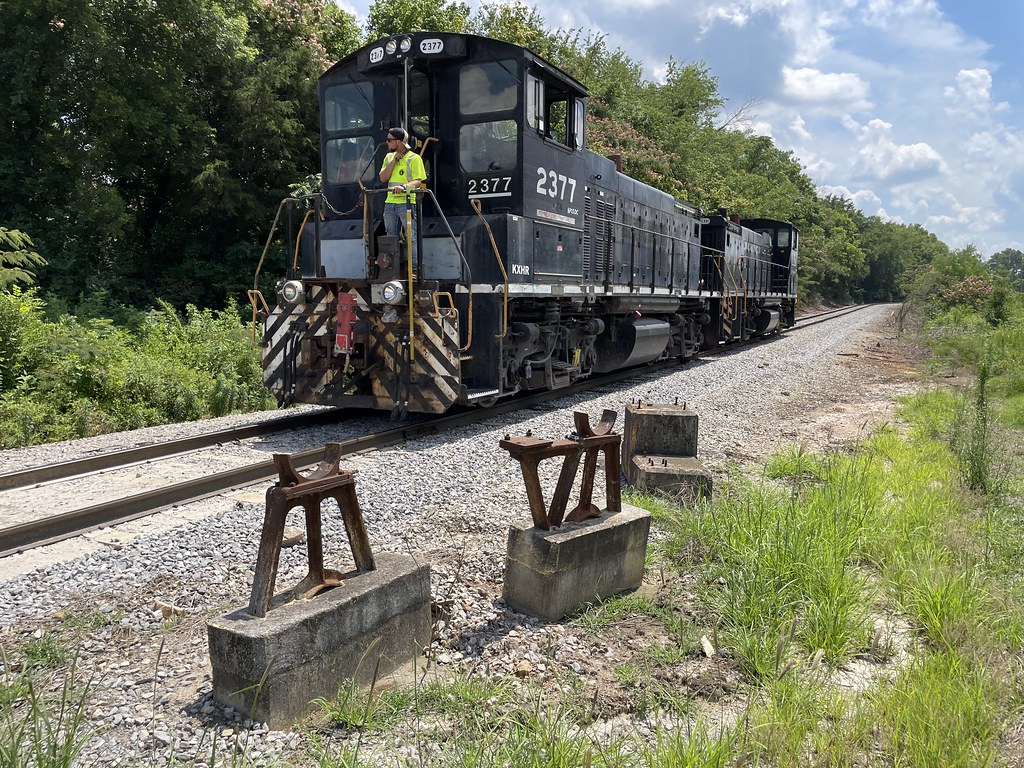 Running LightForks of the River Industrial ParkIndepende… Flickr
