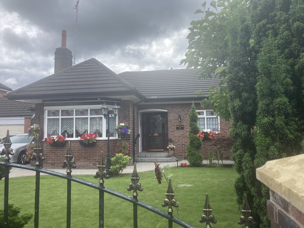 'Bella Vista', Davyhulme Road, Urmston Anthony Shaw Flickr