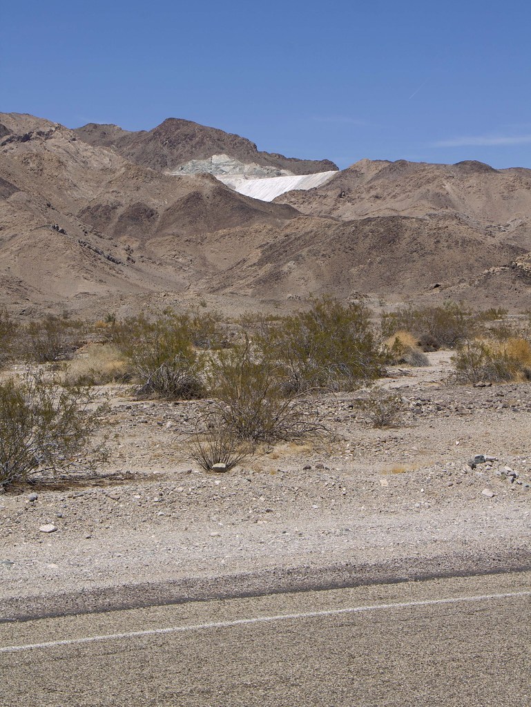 OTR499 Calcium carbonate mine as seen from Route 66. Frank