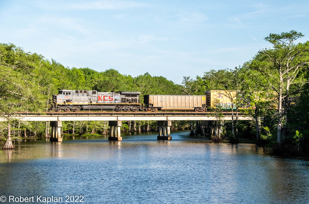 4282022, SB, Rodessa, LA1148 Southbound DPU. Robert Kaplan Flickr