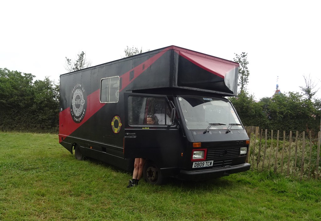 VW Glastonbury 2022 teapotcircus Flickr