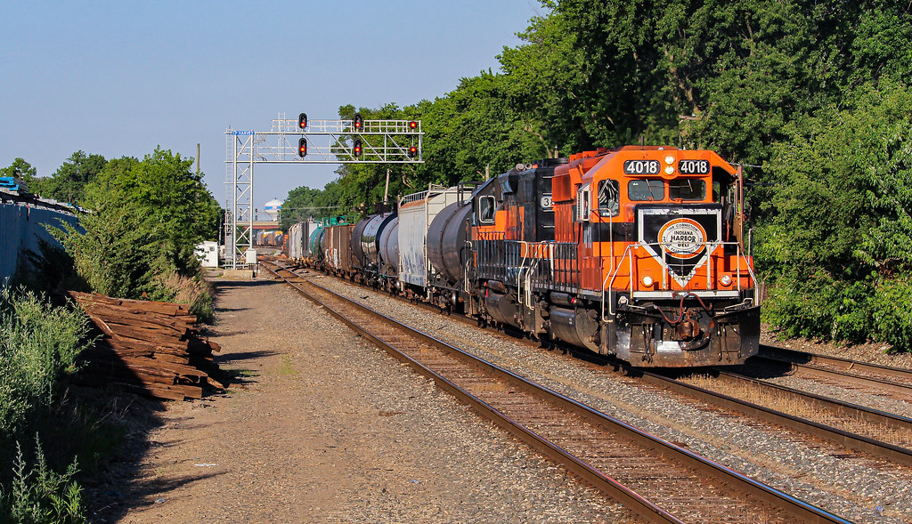 IHB 4018 Blue Island, IL After waiting for a 7100ft CSX … Flickr