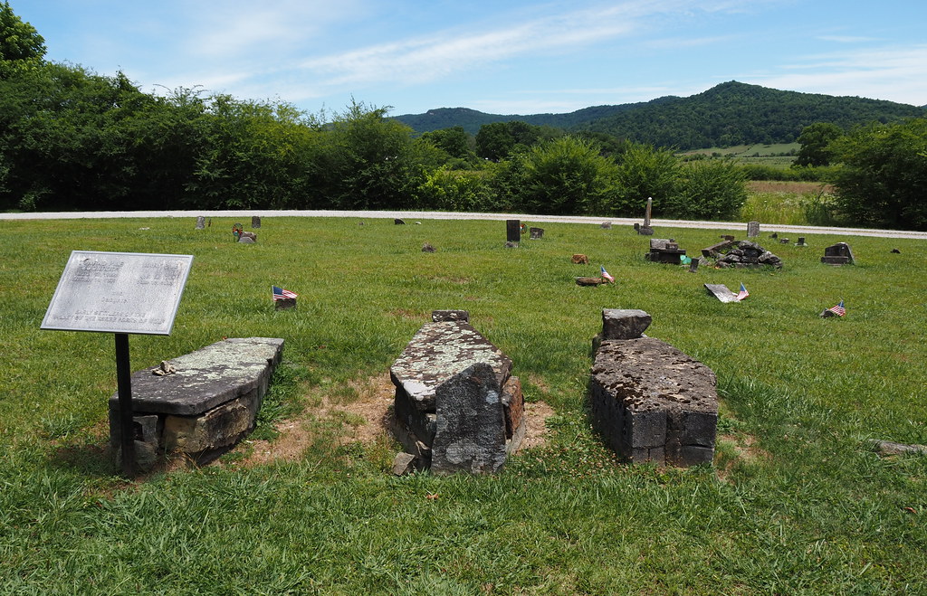 Wolf River Cemetery, Pall Mall, TN, USA D. Henard Flickr