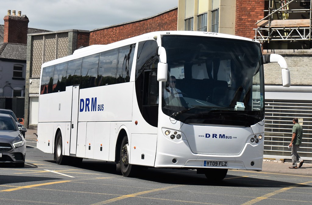 DRM Bus, Bromyard. YT09 FLZ Scania K340EB4 OmniExpess. New… Flickr