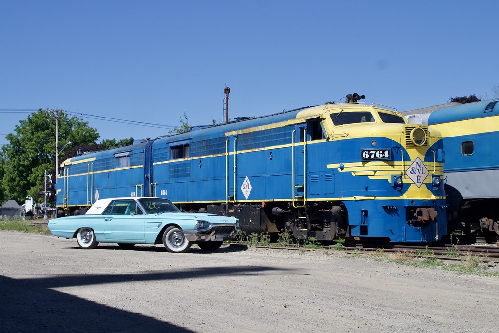 NYLE railway South Dayton, NY. Tyler Doran Flickr