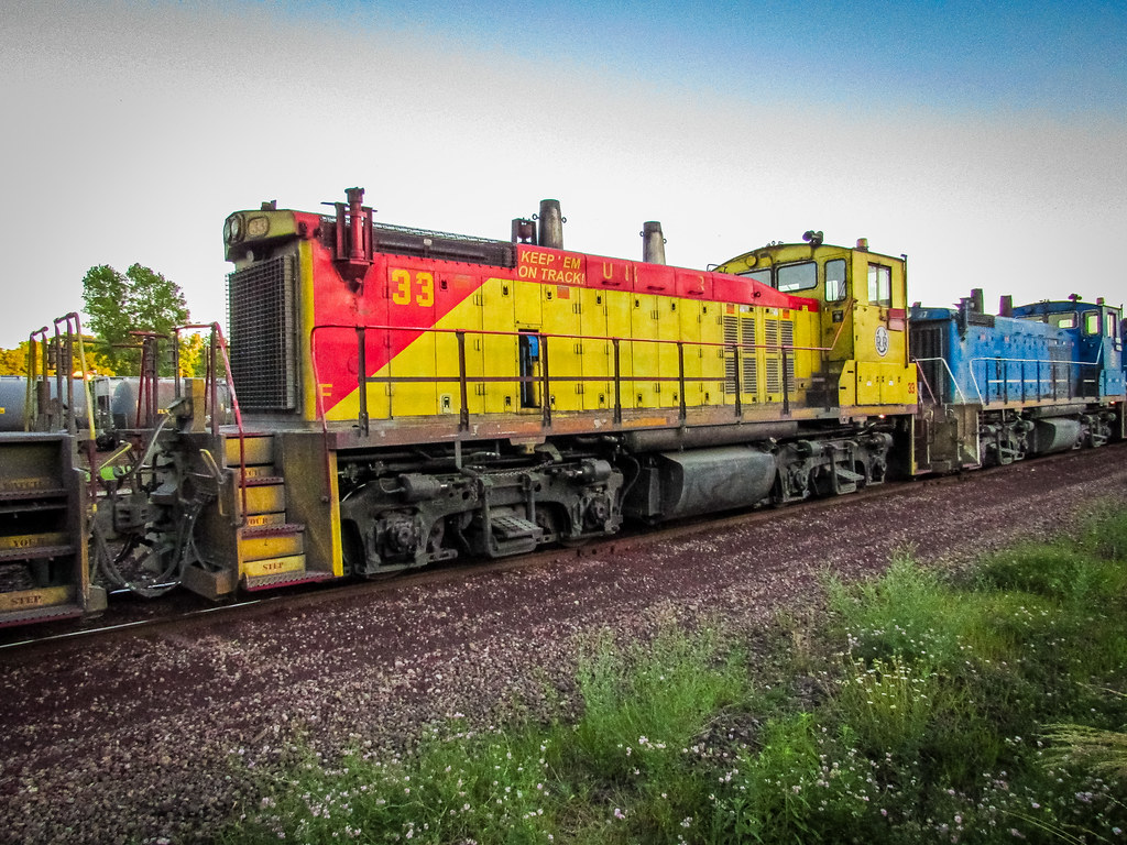 URR 33 North Bessemer, PA One of the Union's Yellow and R… Flickr