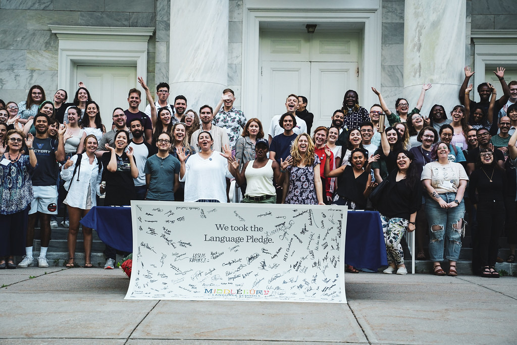 Pledge Signing 2022 Photos by Brool Video Ecole de français