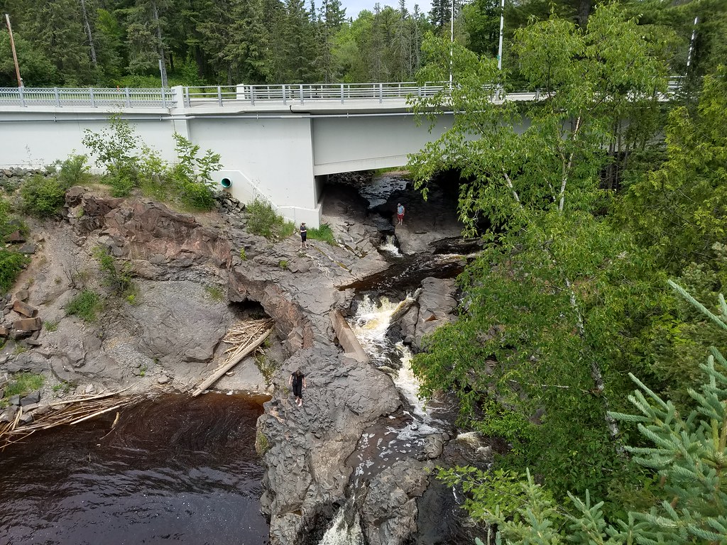 Lester River Duluth, Minnesota Joe Passe Flickr