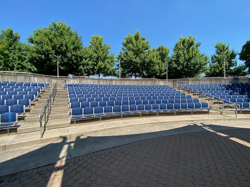 Amphitheater The amphitheater in Riverside Park, Easton, P… Flickr