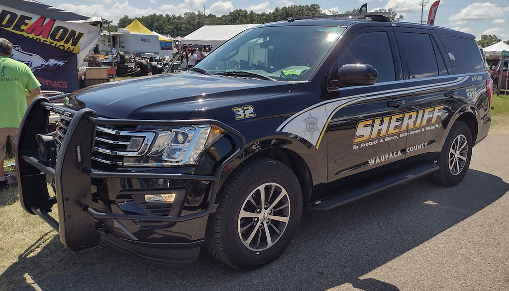 Waupaca County Sheriff 2019 Ford Expedition K9 Unit The