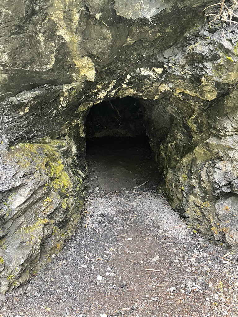 Sweet Creek Falls near Metaline, WA Small shallow cave, lo… Flickr
