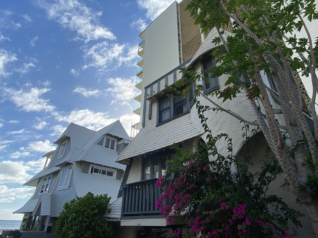 TudorFrench Norman Cottages at Tonggs Beach 302333 Kalak… Flickr