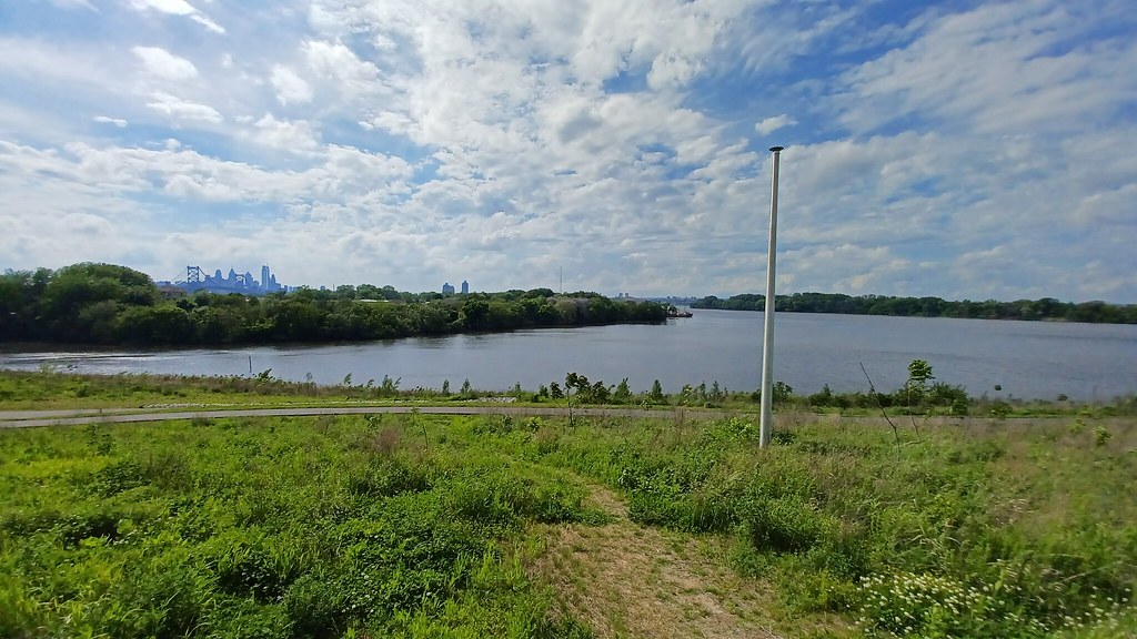 DRHT_Cramer Hill Waterfront Park 2 Daniel Paschall Flickr