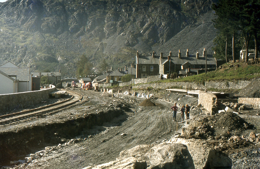 Blaenau Ffestiniog agfachrome 03 Blaenau Ffestiniog statio… Flickr