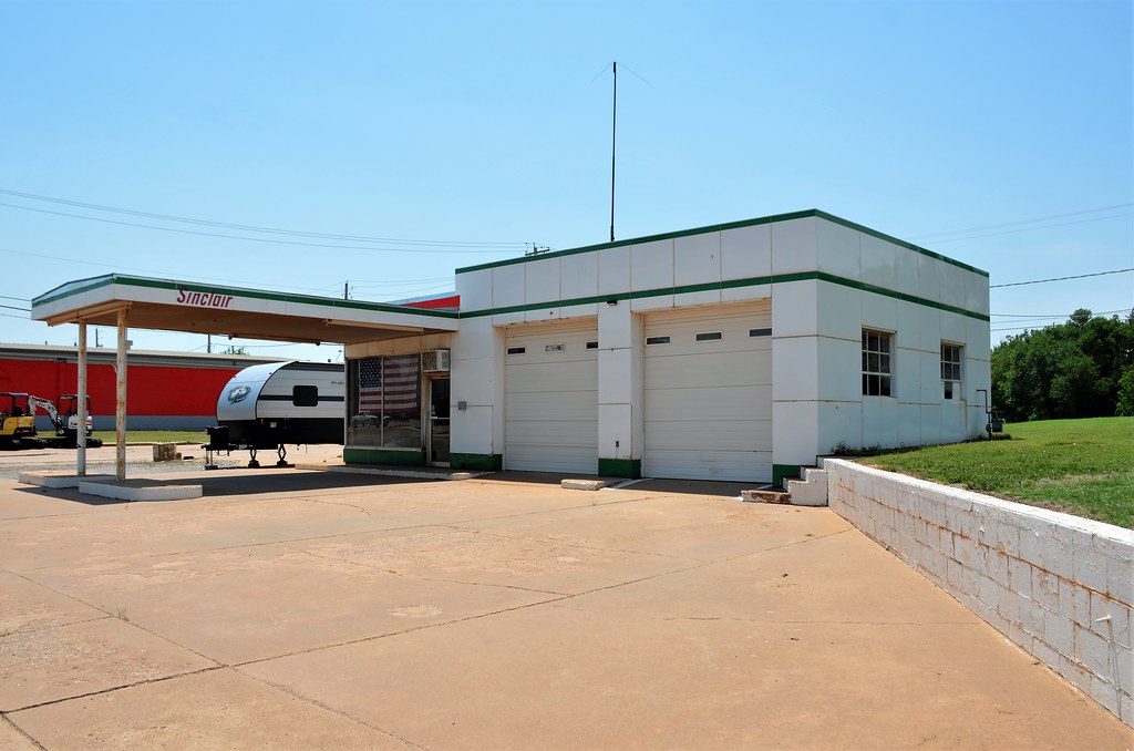 Oklahoma, Kingfisher, Sinclair Gas Station Earl Leatherberry Flickr