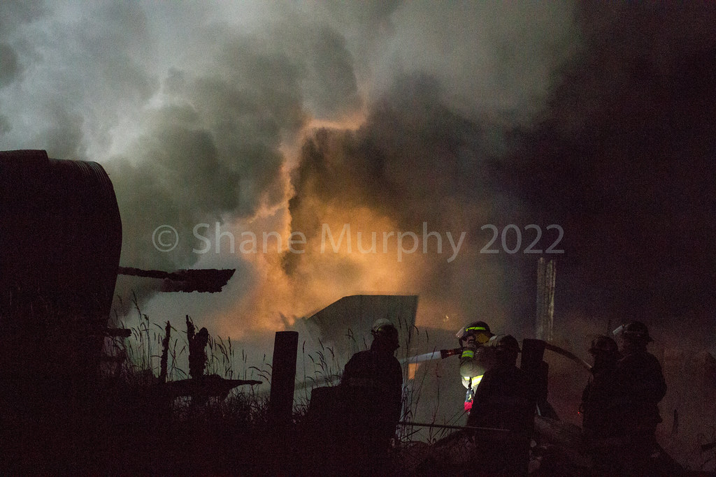 Barn Fire on Abingdon Road in West Lincoln/CaistorCentre Flickr