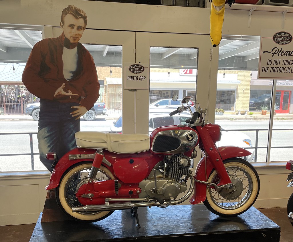 Texas Vintage Motorcycle Museum Johnson City, Texas (had o… Flickr