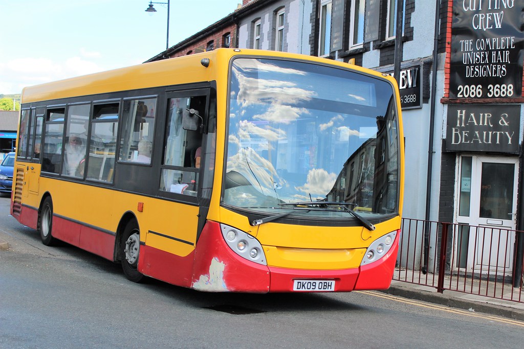 Harris Coaches (Pengam), Shuttle 11 (DK09 OBH) Harris Coac… Flickr