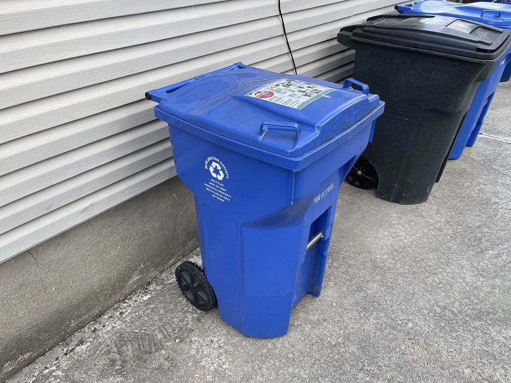 New carts Burlington County Recycle 64 gallon Ssi Schaefer… Flickr