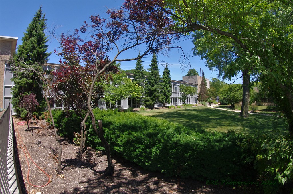 Warde Academic Center Saint Xavier University, Chicago, … Flickr