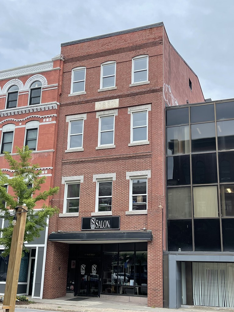 Main Street. Bangor, Maine. devtmefl Flickr