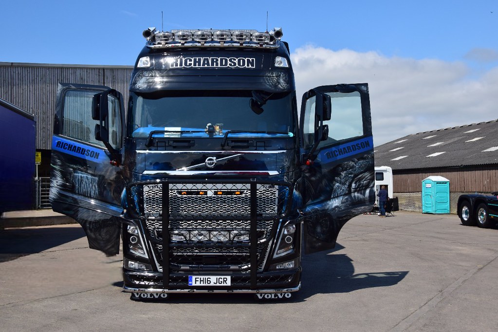 Richardson Transport FH16 JGR NORTH EAST TRUCK PHOTOS Flickr