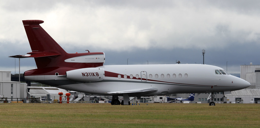 N311KB Pollard Aircraft Sales Dassault Falcon 900EX Parked… Flickr