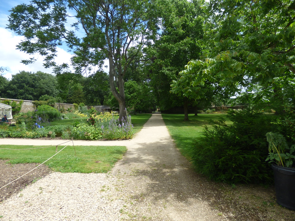 Botanic Garden at Lacock paths a photo on Flickriver