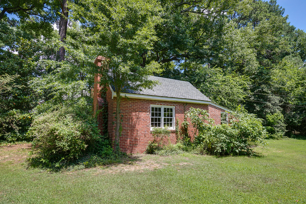 2459 Brookwood Rd100 Mindie Ballard Flickr