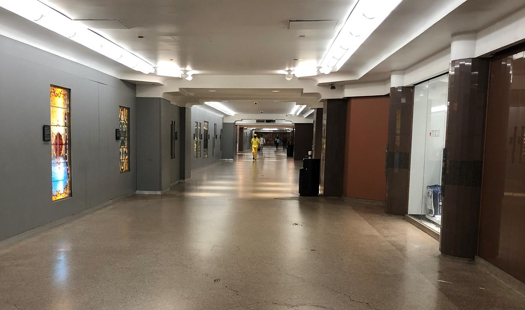 Chicago Pedway 73 Macy's Looking East The view in the Chi… Flickr