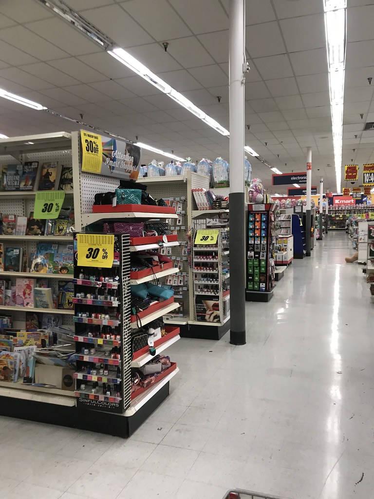 Kmart Closing Sale This Kmart was located on the north sid… Flickr
