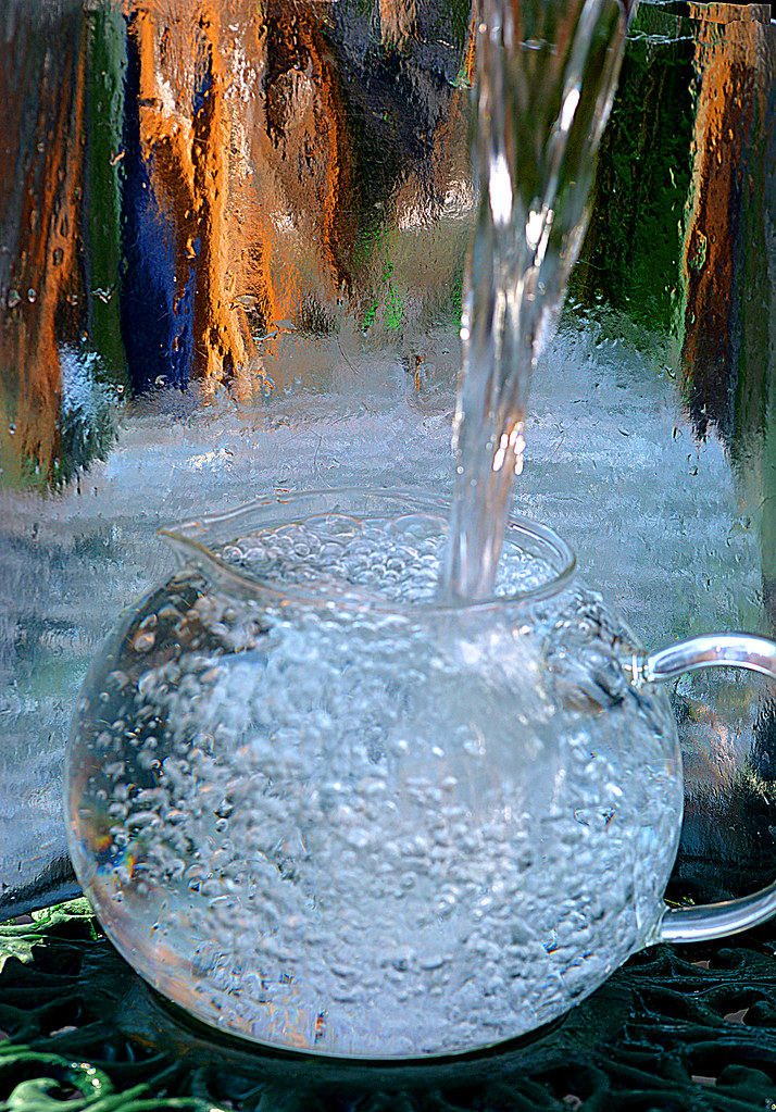 "Boiling kettle" Actually the water was cold! I part fille… Flickr