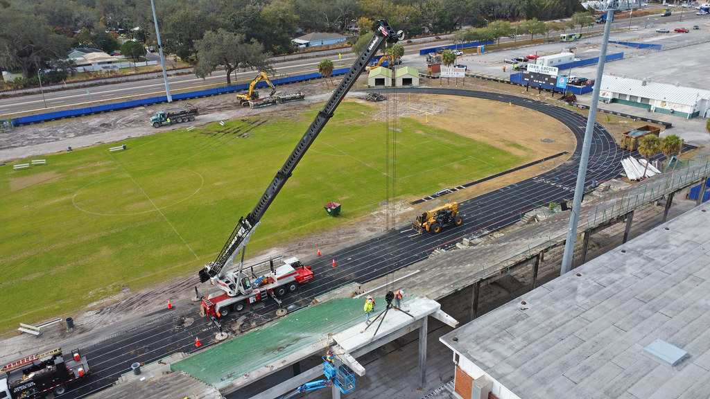 Chamberlain HS Stadium Sims is on the job at Chamberlain H… Flickr