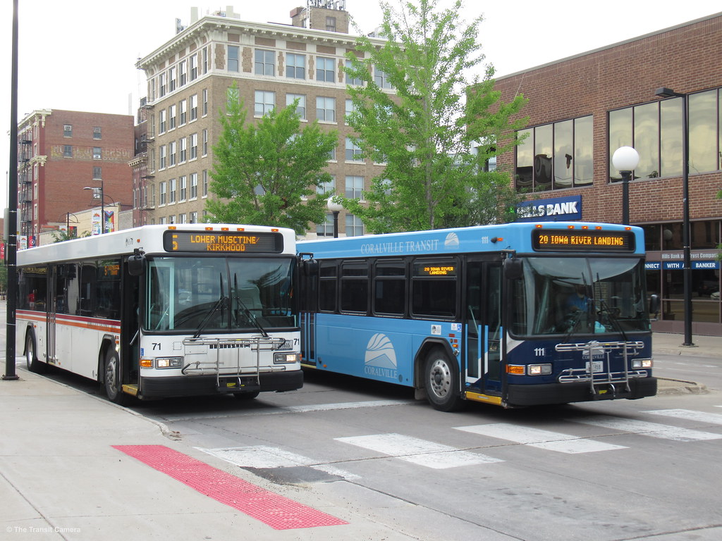 Iowa City Transit 71 Coralville 111 Operated by Iowa City… Flickr