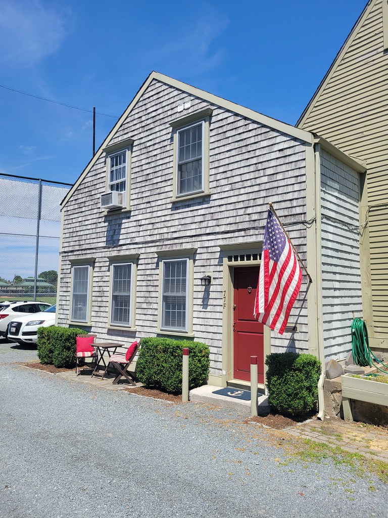 77F Thames Street Condo Flickr