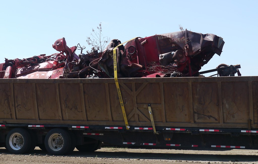 B&G Salvage Saskatchewan 20220715_130203 P1010798 Trailer … Flickr
