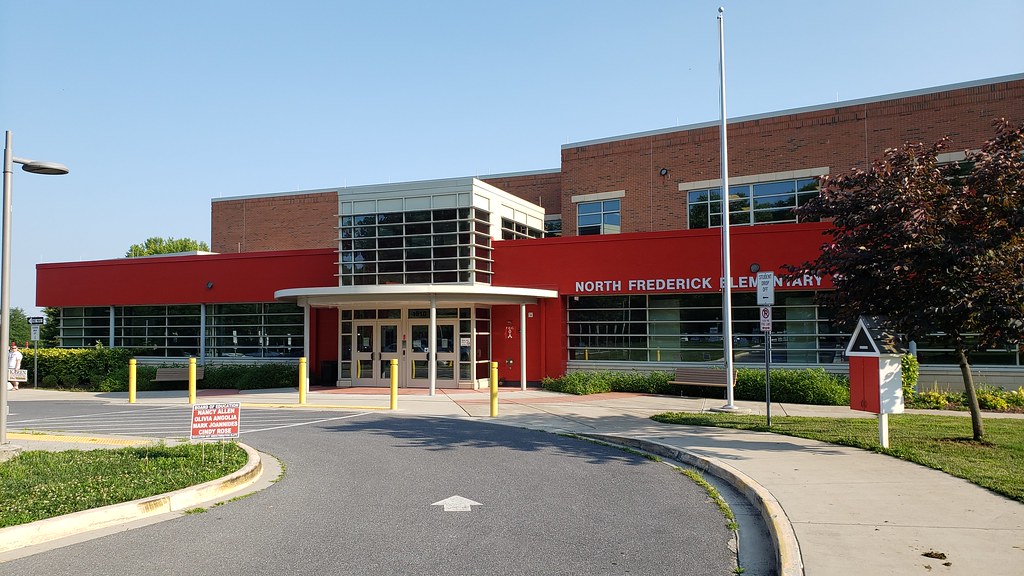 North Frederick Elementary School via Fairview Avenue in F… Flickr