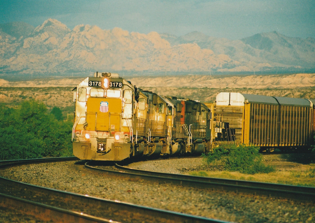 UP 3178 Benson AZ May 2004 Paul Davis Flickr