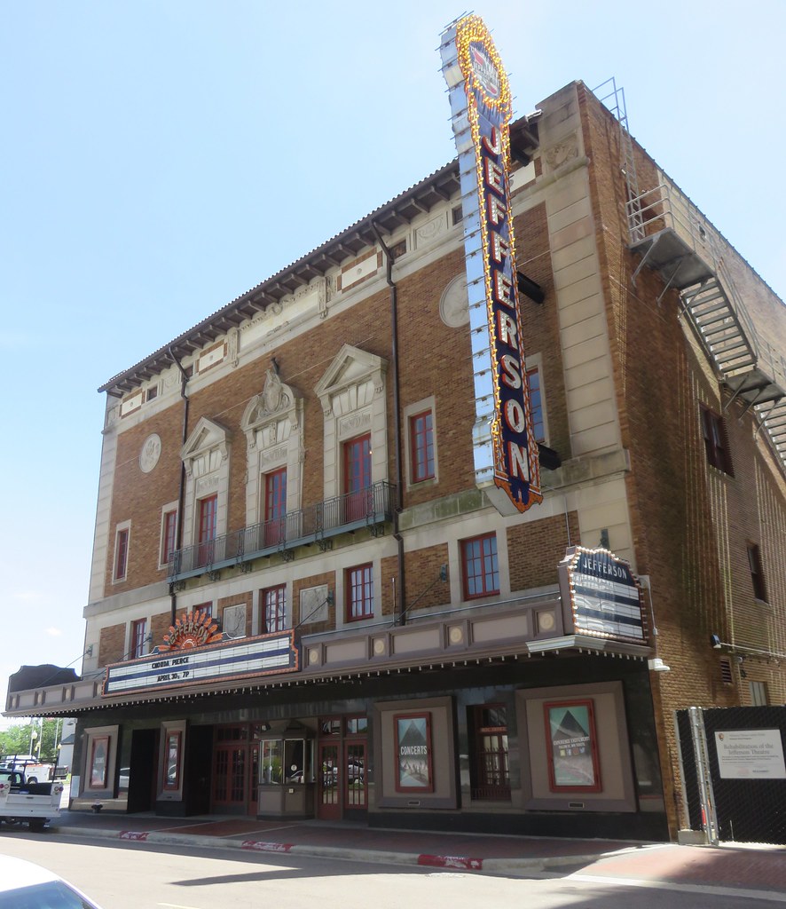 Jefferson Theatre (Beaumont, Texas) Located at 345 Fannin … Flickr