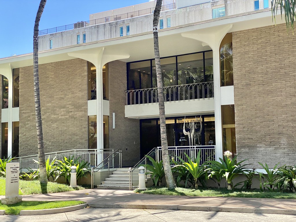 Human Resources Center, Queen’s Medical Center, Punchbowl … Flickr