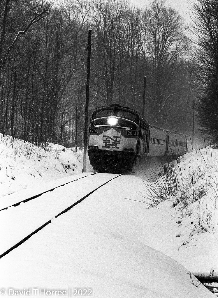 Metro North Train 1810 at West Redding, Connecticut Flickr