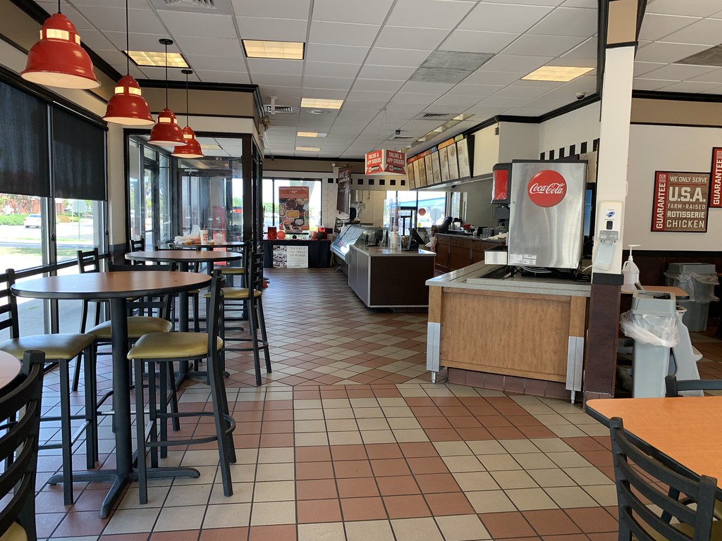 Boston Market interior Boston Market 1009 (2,675 square f… Flickr